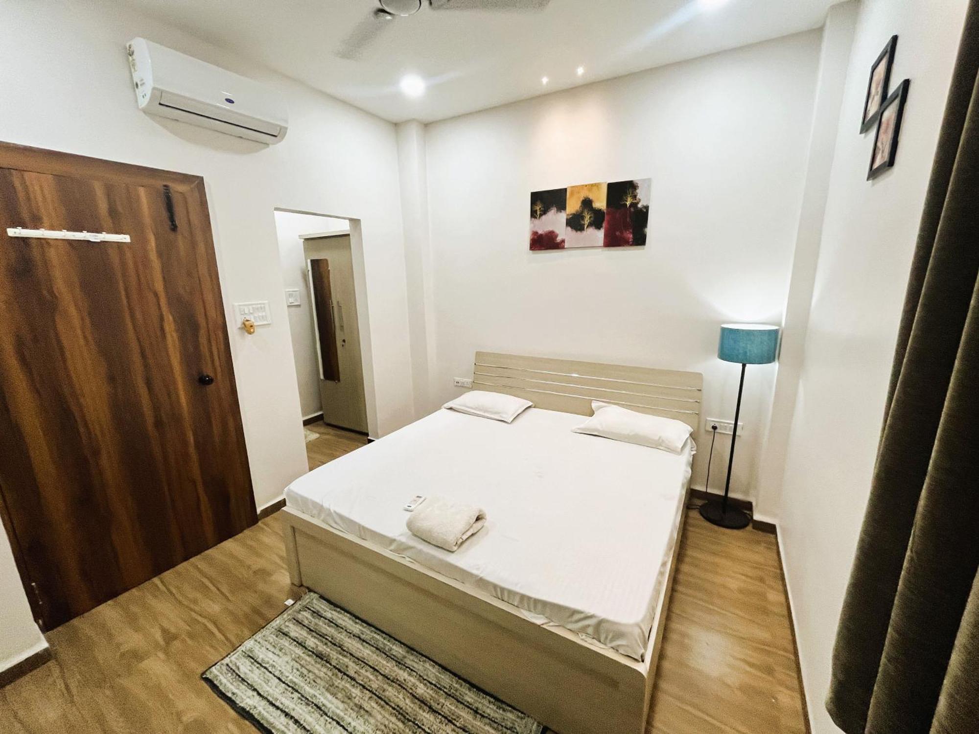 Shree Stay Inn Luxe' Holiday Home Ujjain Luaran gambar